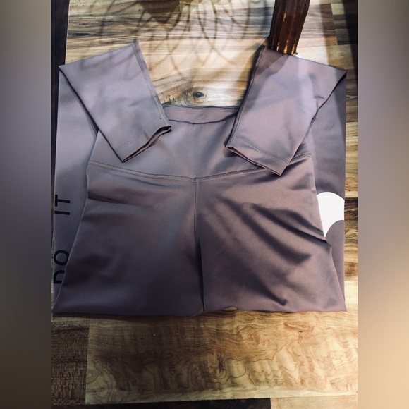 NIKE - “just do it” muted pink leggings. White nike check XS - Picture 3 of 5